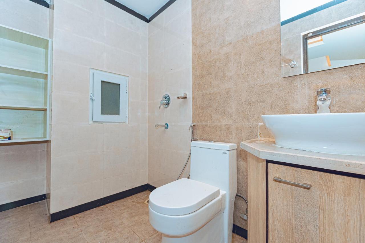 Apartamento Poms Penthouse Pokhara Exterior foto