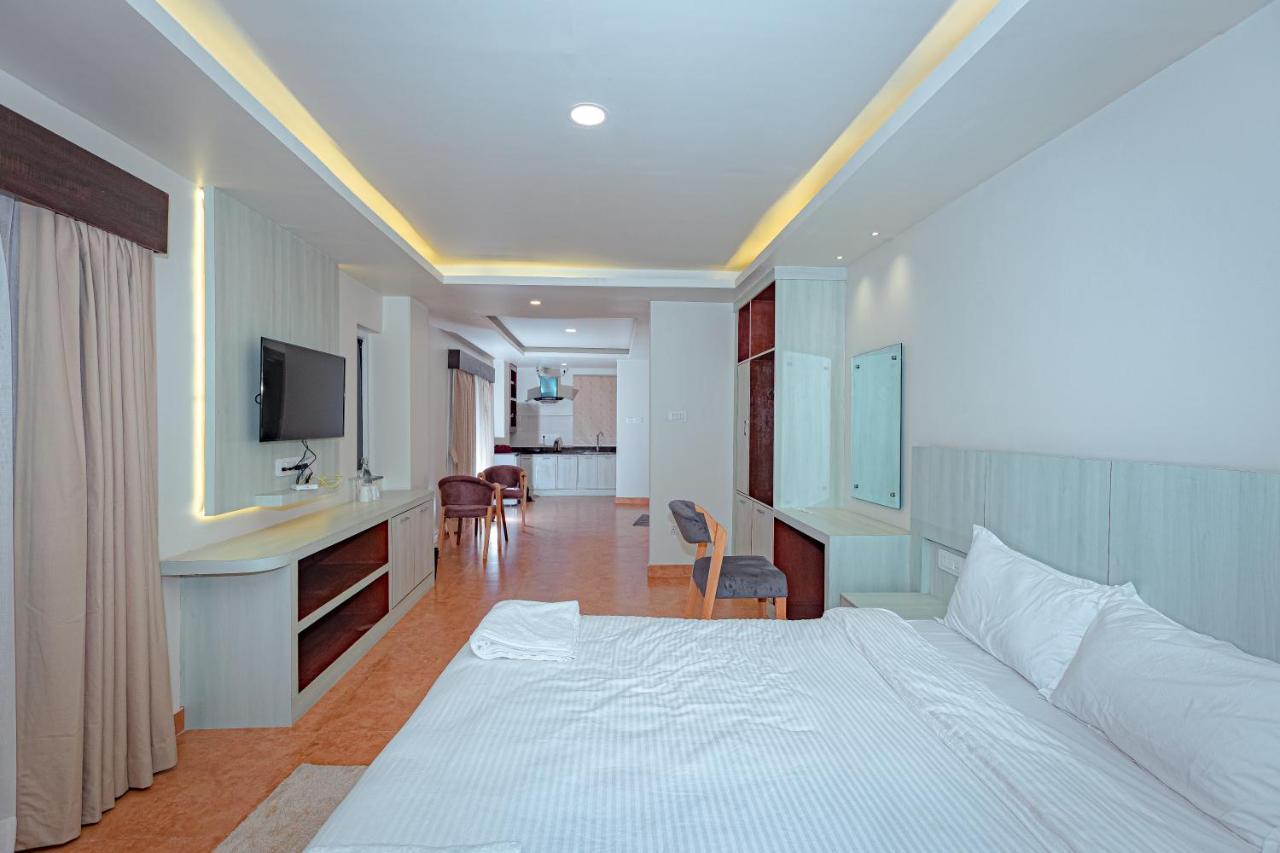 Apartamento Poms Penthouse Pokhara Exterior foto