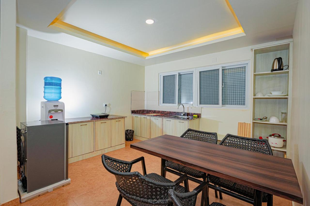 Apartamento Poms Penthouse Pokhara Exterior foto
